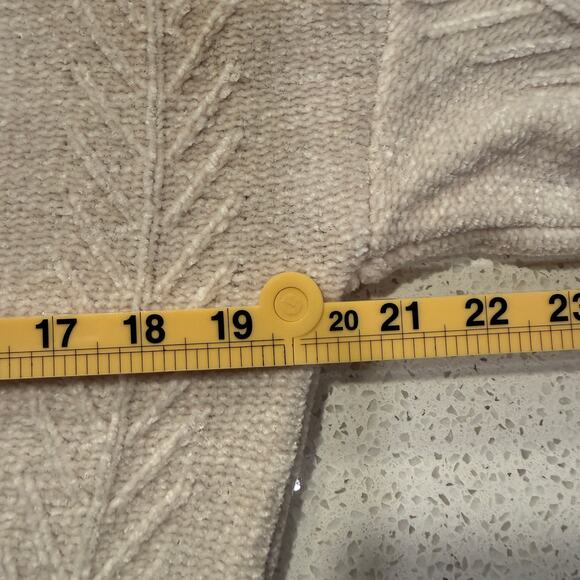 Orvis Cream Chenille Textured Knit Sweater M Cozy Soft Neutral Pullover Winter - Picture 8 of 9